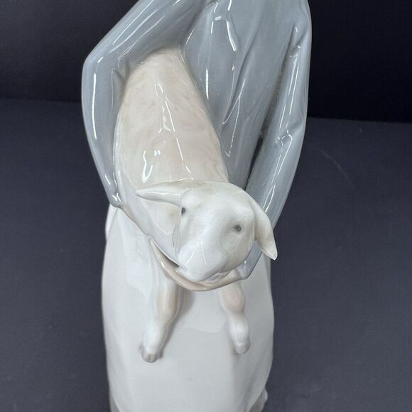 Lladro Girl with Lamb 4505 Porcelain Figurine 1970 Retired 10.5 in - Picture 7 of 9